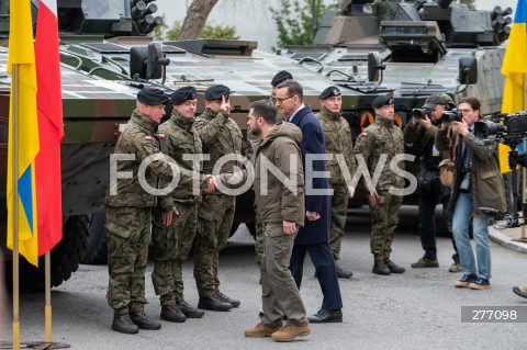  05.04.2023 WARSZAWA<br />
WIZYTA PREZYDENTA UKRAINY WOLODYMYRA ZELENSKIEGO W WARSZAWIE<br />
<br />
UKRAINIAN PRESIDENT WOLODYMYR ZELENSKY VISITS POLAND<br />
<br />
N/Z WOLODYMYR ZELENSKI MATEUSZ MORAWIECKI<br />
FOT. MARCIN BANASZKIEWICZ/FOTONEWS  