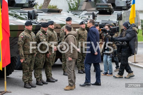  05.04.2023 WARSZAWA<br />
WIZYTA PREZYDENTA UKRAINY WOLODYMYRA ZELENSKIEGO W WARSZAWIE<br />
<br />
UKRAINIAN PRESIDENT WOLODYMYR ZELENSKY VISITS POLAND<br />
<br />
N/Z WOLODYMYR ZELENSKI MATEUSZ MORAWIECKI<br />
FOT. MARCIN BANASZKIEWICZ/FOTONEWS  