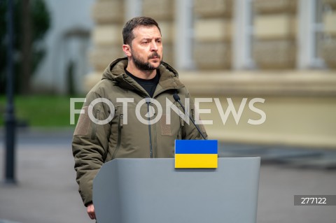  05.04.2023 WARSZAWA<br />
WIZYTA PREZYDENTA UKRAINY WOLODYMYRA ZELENSKIEGO W WARSZAWIE<br />
<br />
UKRAINIAN PRESIDENT WOLODYMYR ZELENSKY VISITS POLAND<br />
<br />
N/Z PREZYDENT UKRAINY WOLODYMYR ZELENSKI<br />
FOT. MARCIN BANASZKIEWICZ/FOTONEWS  