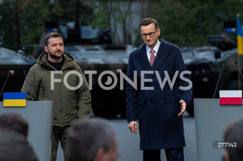  05.04.2023 WARSZAWA<br />
WIZYTA PREZYDENTA UKRAINY WOLODYMYRA ZELENSKIEGO W WARSZAWIE<br />
<br />
UKRAINIAN PRESIDENT WOLODYMYR ZELENSKY VISITS POLAND<br />
<br />
N/Z WOLODYMYR ZELENSKI MATEUSZ MORAWIECKI<br />
FOT. MARCIN BANASZKIEWICZ/FOTONEWS  