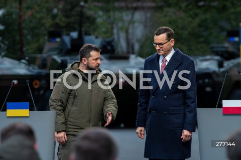  05.04.2023 WARSZAWA<br />
WIZYTA PREZYDENTA UKRAINY WOLODYMYRA ZELENSKIEGO W WARSZAWIE<br />
<br />
UKRAINIAN PRESIDENT WOLODYMYR ZELENSKY VISITS POLAND<br />
<br />
N/Z WOLODYMYR ZELENSKI MATEUSZ MORAWIECKI<br />
FOT. MARCIN BANASZKIEWICZ/FOTONEWS  