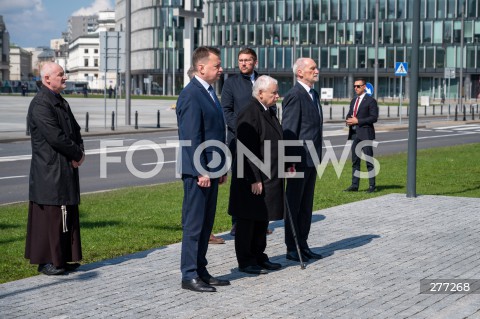  10.04.2023 WARSZAWA<br />
13. ROCZNICA KATASTROFY LOTNICZEJ POD SMOLENSKIEM<br />
N/Z JAROSLAW KACZYNSKI ANTONI MACIEREWICZ MARIUSZ BLASZCZAK<br />
FOT. MARCIN BANASZKIEWICZ/FOTONEWS  