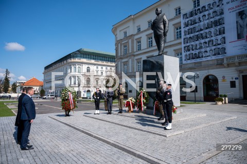  10.04.2023 WARSZAWA<br />
13. ROCZNICA KATASTROFY LOTNICZEJ POD SMOLENSKIEM<br />
N/Z MARIUSZ BLASZCZAK MATEUSZ MORAWIECKI JAROSLAW KACZYNSKI ANTONI MACIEREWICZ<br />
FOT. MARCIN BANASZKIEWICZ/FOTONEWS  