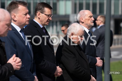  10.04.2023 WARSZAWA<br />
13. ROCZNICA KATASTROFY LOTNICZEJ POD SMOLENSKIEM<br />
N/Z MARIUSZ BLASZCZAK MATEUSZ MORAWIECKI JAROSLAW KACZYNSKI ANTONI MACIEREWICZ<br />
FOT. MARCIN BANASZKIEWICZ/FOTONEWS  