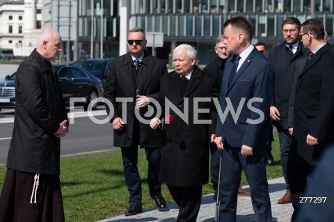  10.04.2023 WARSZAWA<br />
13. ROCZNICA KATASTROFY LOTNICZEJ POD SMOLENSKIEM<br />
N/Z MARIUSZ BLASZCZAK MATEUSZ MORAWIECKI JAROSLAW KACZYNSKI<br />
FOT. MARCIN BANASZKIEWICZ/FOTONEWS  