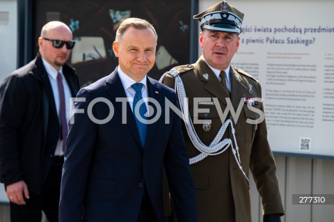  10.04.2023 WARSZAWA<br />
13. ROCZNICA KATASTROFY LOTNICZEJ POD SMOLENSKIEM<br />
N/Z PREZYDENT ANDRZEJ DUDA GEN. BRYG. TOMASZ DOMINIKOWSKI<br />
FOT. MARCIN BANASZKIEWICZ/FOTONEWS  