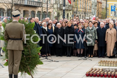  16.04.2023 WARSZAWA<br />
APEL PAMIECI PRZED PALACEM PREZYDENCKIM W ROCZNICE KATASTROFY SMOLENSKIEJ<br />
N/Z PRZEDSTAWICIELE PIS ZNICZE<br />
FOT. MARCIN BANASZKIEWICZ/FOTONEWS  