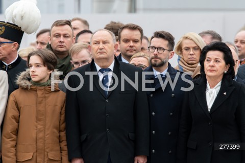  16.04.2023 WARSZAWA<br />
APEL PAMIECI PRZED PALACEM PREZYDENCKIM W ROCZNICE KATASTROFY SMOLENSKIEJ<br />
N/Z RAFAL BOCHENEK RADOSLAW FOGIEL<br />
FOT. MARCIN BANASZKIEWICZ/FOTONEWS  