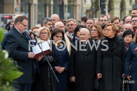  16.04.2023 WARSZAWA<br />
APEL PAMIECI PRZED PALACEM PREZYDENCKIM W ROCZNICE KATASTROFY SMOLENSKIEJ<br />
N/Z ELZBIETA WITEK JAROSLAW KACZYNSKI<br />
FOT. MARCIN BANASZKIEWICZ/FOTONEWS  