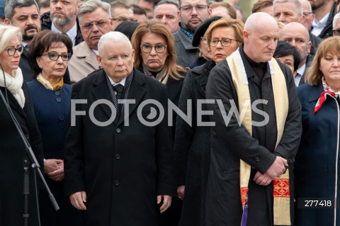  16.04.2023 WARSZAWA<br />
APEL PAMIECI PRZED PALACEM PREZYDENCKIM W ROCZNICE KATASTROFY SMOLENSKIEJ<br />
N/Z ELZBIETA WITEK JAROSLAW KACZYNSKI BEATA MAZUREK<br />
FOT. MARCIN BANASZKIEWICZ/FOTONEWS  