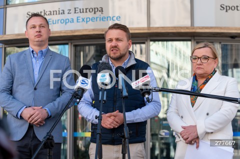  23.04.2023 WARSZAWA<br />
KONFERENCJA SOLIDARNEJ POLSKI<br />
N/Z JACEK OZDOBA BEATA KEMPA MARIUSZ KALUZNY<br />
FOT. MARCIN BANASZKIEWICZ/FOTONEWS  