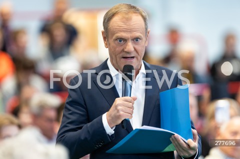  24.04.2023 TARNOBRZEG <br />
SPOTKANIE PRZEWODNICZACEGO PLATFORMY OBYWATELSKIEJ DONALDA TUSKA Z MIESZKANCAMI TARNOBRZEGA <br />
N/Z DONALD TUSK<br />
 