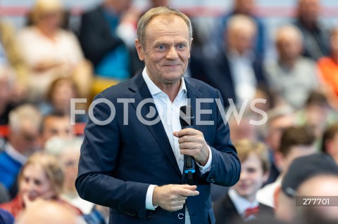  24.04.2023 TARNOBRZEG <br />
SPOTKANIE PRZEWODNICZACEGO PLATFORMY OBYWATELSKIEJ DONALDA TUSKA Z MIESZKANCAMI TARNOBRZEGA <br />
N/Z DONALD TUSK<br />
 