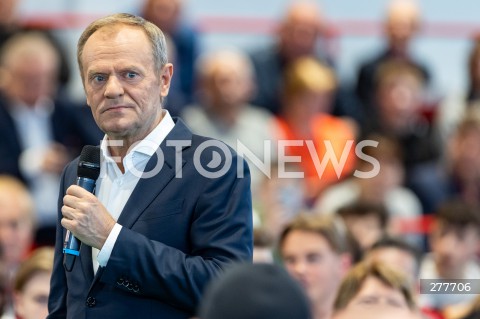  24.04.2023 TARNOBRZEG <br />
SPOTKANIE PRZEWODNICZACEGO PLATFORMY OBYWATELSKIEJ DONALDA TUSKA Z MIESZKANCAMI TARNOBRZEGA <br />
N/Z DONALD TUSK<br />
 