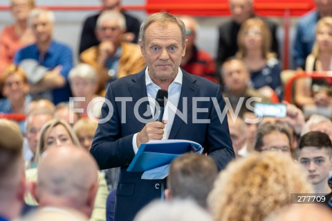  24.04.2023 TARNOBRZEG <br />
SPOTKANIE PRZEWODNICZACEGO PLATFORMY OBYWATELSKIEJ DONALDA TUSKA Z MIESZKANCAMI TARNOBRZEGA <br />
N/Z DONALD TUSK<br />
 