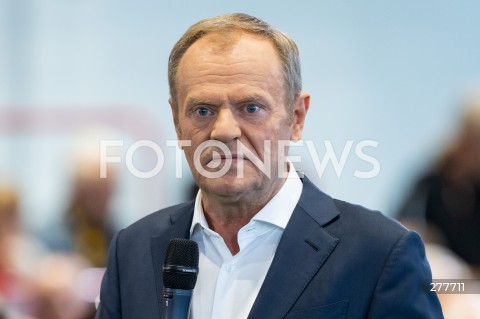  24.04.2023 TARNOBRZEG <br />
SPOTKANIE PRZEWODNICZACEGO PLATFORMY OBYWATELSKIEJ DONALDA TUSKA Z MIESZKANCAMI TARNOBRZEGA <br />
N/Z DONALD TUSK<br />
 