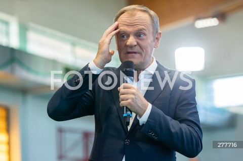  24.04.2023 TARNOBRZEG <br />
SPOTKANIE PRZEWODNICZACEGO PLATFORMY OBYWATELSKIEJ DONALDA TUSKA Z MIESZKANCAMI TARNOBRZEGA <br />
N/Z DONALD TUSK<br />
 