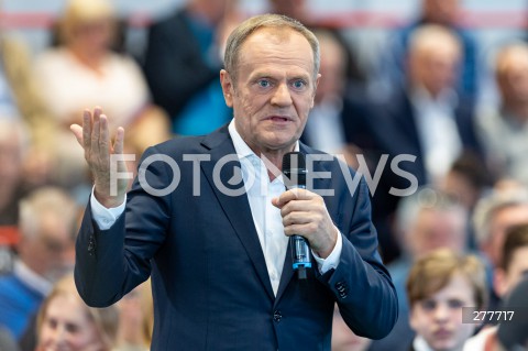  24.04.2023 TARNOBRZEG <br />
SPOTKANIE PRZEWODNICZACEGO PLATFORMY OBYWATELSKIEJ DONALDA TUSKA Z MIESZKANCAMI TARNOBRZEGA <br />
N/Z DONALD TUSK<br />
 