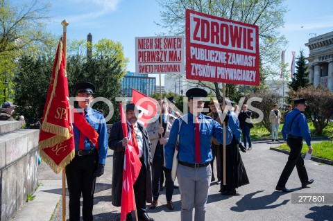  01.05.2023 WARSZAWA<br />
POCHOD PIERWSZOMAJOWY LEWICY I OPZZ<br />
GODNA PRACA GODNE ZYCIE<br />
N/Z UCZESTNICY ZGROMADZENIA<br />
FOT. MARCIN BANASZKIEWICZ/FOTONEWS 