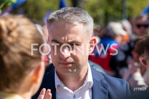  01.05.2023 WARSZAWA<br />
POCHOD PIERWSZOMAJOWY LEWICY I OPZZ<br />
GODNA PRACA GODNE ZYCIE<br />
N/Z KRZYSZTOF GAWKOWSKI<br />
FOT. MARCIN BANASZKIEWICZ/FOTONEWS 