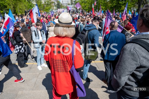  01.05.2023 WARSZAWA<br />
POCHOD PIERWSZOMAJOWY LEWICY I OPZZ<br />
GODNA PRACA GODNE ZYCIE<br />
N/Z UCZESTNICY ZGROMADZENIA<br />
FOT. MARCIN BANASZKIEWICZ/FOTONEWS 