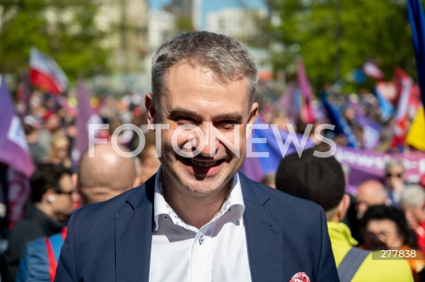  01.05.2023 WARSZAWA<br />
POCHOD PIERWSZOMAJOWY LEWICY I OPZZ<br />
GODNA PRACA GODNE ZYCIE<br />
N/Z KRZYSZTOF GAWKOWSKI<br />
FOT. MARCIN BANASZKIEWICZ/FOTONEWS 