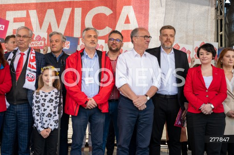  01.05.2023 WARSZAWA<br />
POCHOD PIERWSZOMAJOWY LEWICY I OPZZ<br />
GODNA PRACA GODNE ZYCIE<br />
N/Z ROBERT BIEDRON PIOTR OSTROWSKI WLODZIMIERZ CZARZASTY ADRIAN ZANDBERG ANNA MARIA ZUKOWSKA<br />
FOT. MARCIN BANASZKIEWICZ/FOTONEWS 