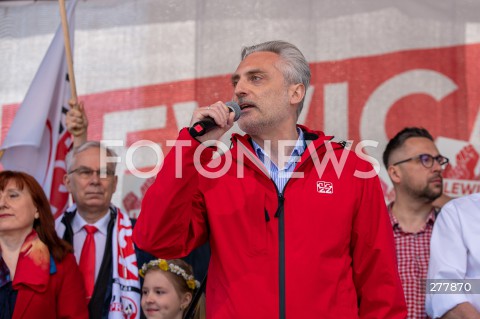  01.05.2023 WARSZAWA<br />
POCHOD PIERWSZOMAJOWY LEWICY I OPZZ<br />
GODNA PRACA GODNE ZYCIE<br />
N/Z PIOTR OSTROWSKI<br />
FOT. MARCIN BANASZKIEWICZ/FOTONEWS 