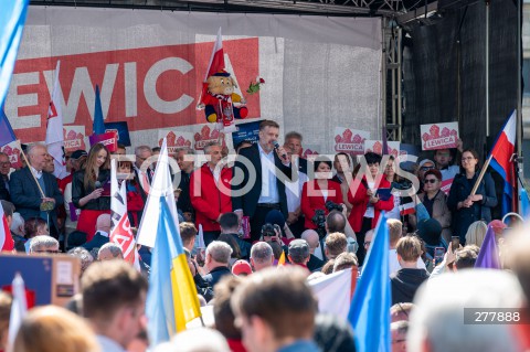  01.05.2023 WARSZAWA<br />
POCHOD PIERWSZOMAJOWY LEWICY I OPZZ<br />
GODNA PRACA GODNE ZYCIE<br />
N/Z UCZESTNICY ZGROMADZENIA<br />
FOT. MARCIN BANASZKIEWICZ/FOTONEWS 