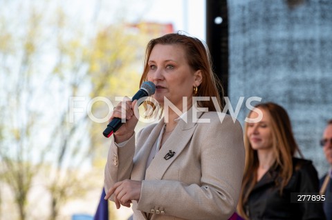  01.05.2023 WARSZAWA<br />
POCHOD PIERWSZOMAJOWY LEWICY I OPZZ<br />
GODNA PRACA GODNE ZYCIE<br />
N/Z PAULINA PIECHNA WIECKIEWICZ<br />
FOT. MARCIN BANASZKIEWICZ/FOTONEWS 