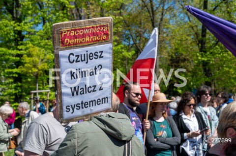  01.05.2023 WARSZAWA<br />
POCHOD PIERWSZOMAJOWY LEWICY I OPZZ<br />
GODNA PRACA GODNE ZYCIE<br />
N/Z UCZESTNICY ZGROMADZENIA<br />
FOT. MARCIN BANASZKIEWICZ/FOTONEWS 