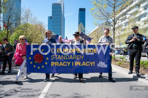  01.05.2023 WARSZAWA<br />
POCHOD PIERWSZOMAJOWY LEWICY I OPZZ<br />
GODNA PRACA GODNE ZYCIE<br />
N/Z UCZESTNICY ZGROMADZENIA<br />
FOT. MARCIN BANASZKIEWICZ/FOTONEWS 