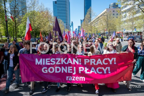  01.05.2023 WARSZAWA<br />
POCHOD PIERWSZOMAJOWY LEWICY I OPZZ<br />
GODNA PRACA GODNE ZYCIE<br />
N/Z UCZESTNICY ZGROMADZENIA<br />
FOT. MARCIN BANASZKIEWICZ/FOTONEWS 