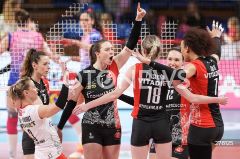  07.05.2023 RZESZOW<br />
SIATKOWKA<br />
TAURONLIGA LIGA SIATKOWKI KOBIET LSK 2022/2023<br />
POLISH WOMEN VOLLEYBALL LEAGUE <br />
FAZA PLAYOFF - FINAL - MECZ NR 2<br />
MECZ DEVELOPRES BELLA DOLINA RZESZOW - LKS COMMERCECON LODZ <br />
N/Z ALEKSANDRA GRYKA ZUZANNA GORECKA ROBERTA RATZKE PAULINA MAJ - ERWARDT RADOSC EMOCJE <br />
 