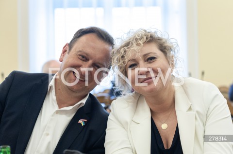  09.05.2023 WARSZAWA<br />
DZIEN W SEJMIE<br />
N/Z TOMASZ TRELA MARTA GOLBIK<br />
 