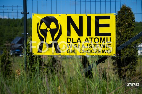  29.05.2023 SLAJSZEWO<br />
OKOLICA PLANOWANEJ ELEKTROWNI ATOMOWEJ W GMINIE CHOCZEWO<br />
N/Z BANER NIE DLA ATOMU W SLAJSZEWIE<br />
 