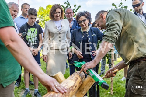  01.06.2023 RZESZOW <br />
DZIEN DZIECKA Z UDZIALEM MARSZALEK SEJMU ELZBIETY WITEK W RZESZOWIE <br />
N/Z ELZBIETA WITEK EWA LENIART <br />
 