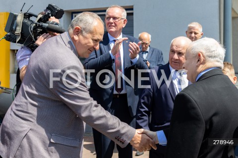  03.06.2023 PILZNO <br />
WIZYTA PREZESA PIS JAROSLAWA KACZYNSKIEGO NA PODKARPACIU <br />
WIZYTA W ZAKLADZIE MIESNYM TAURUS <br />
N/Z JAROSLAW KACZYNSKI ZDZISLAW PUPA<br />
 