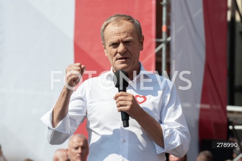  04.06.2023 WARSZAWA<br />
MARSZ 4 CZERWCA<br />
N/Z DONALD TUSK<br />
 