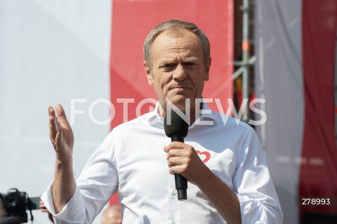  04.06.2023 WARSZAWA<br />
MARSZ 4 CZERWCA<br />
N/Z DONALD TUSK<br />
 