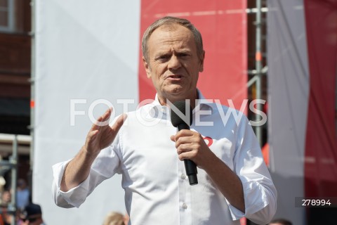  04.06.2023 WARSZAWA<br />
MARSZ 4 CZERWCA<br />
N/Z DONALD TUSK<br />
 