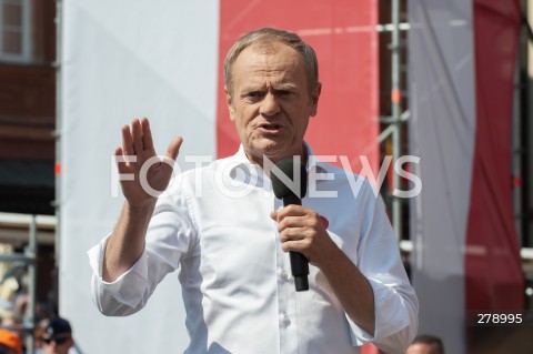  04.06.2023 WARSZAWA<br />
MARSZ 4 CZERWCA<br />
N/Z DONALD TUSK<br />
 