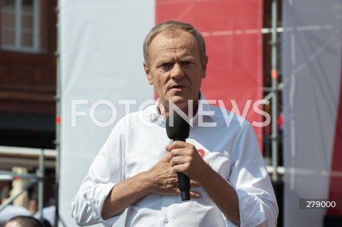  04.06.2023 WARSZAWA<br />
MARSZ 4 CZERWCA<br />
N/Z DONALD TUSK<br />
 