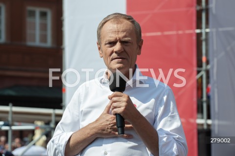  04.06.2023 WARSZAWA<br />
MARSZ 4 CZERWCA<br />
N/Z DONALD TUSK<br />
 