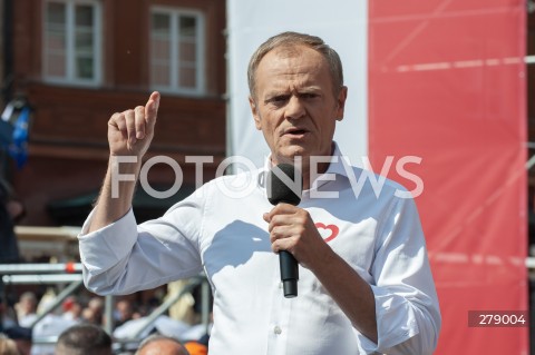  04.06.2023 WARSZAWA<br />
MARSZ 4 CZERWCA<br />
N/Z DONALD TUSK<br />
 