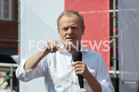  04.06.2023 WARSZAWA<br />
MARSZ 4 CZERWCA<br />
N/Z DONALD TUSK<br />
 