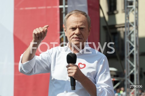  04.06.2023 WARSZAWA<br />
MARSZ 4 CZERWCA<br />
N/Z DONALD TUSK<br />
 