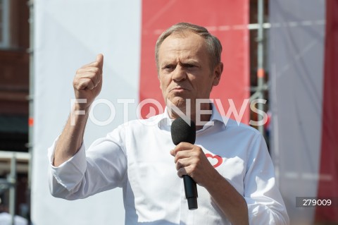  04.06.2023 WARSZAWA<br />
MARSZ 4 CZERWCA<br />
N/Z DONALD TUSK<br />
 