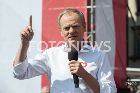  04.06.2023 WARSZAWA<br />
MARSZ 4 CZERWCA<br />
N/Z DONALD TUSK<br />
 