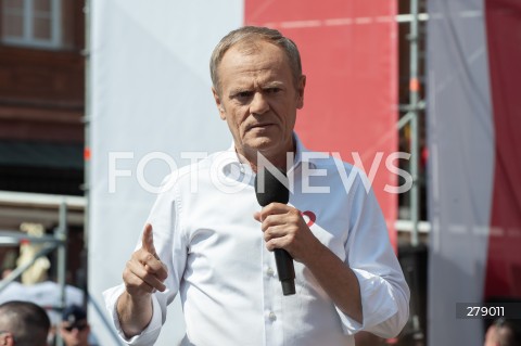  04.06.2023 WARSZAWA<br />
MARSZ 4 CZERWCA<br />
N/Z DONALD TUSK<br />
 